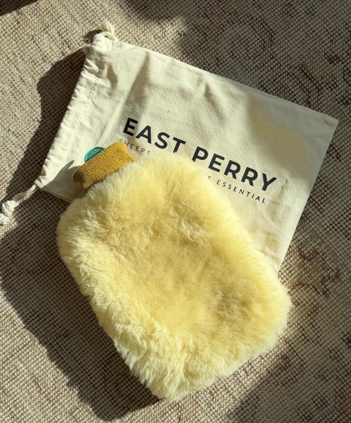 玉兎&ゴールドタートル&ファーイーストオブピートセコンド& ニューポット2020 Sheepskin Hot Water Bottle Warmer– East Perry