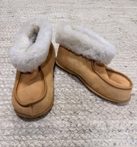 Terra Slipper (White Fur) - Size 9