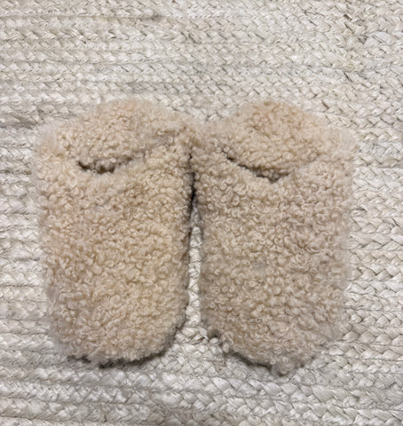 THE EVERYDAY SLIP-ON: (TAN) - Size 8