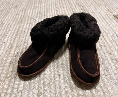 Terra Slipper (Dark brown Fur) - Size 7
