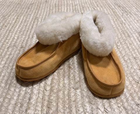 Terra Slipper (White Fur) - Size 9