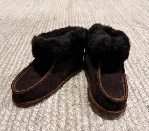 Terra Slipper (Dark brown Fur) - Size 6