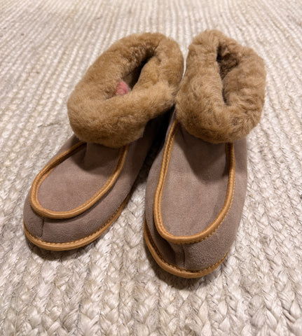 Terra Slipper (Tan Fur) - Men's Size 10