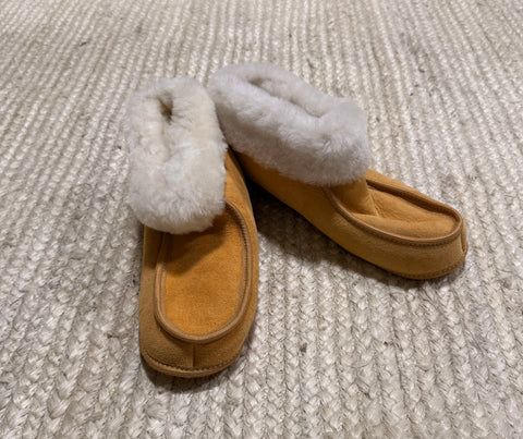 Terra Slipper (White Fur) - Men's Size 10