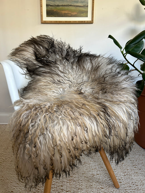 Exclusive Beige Grey Greenland Sheepskin