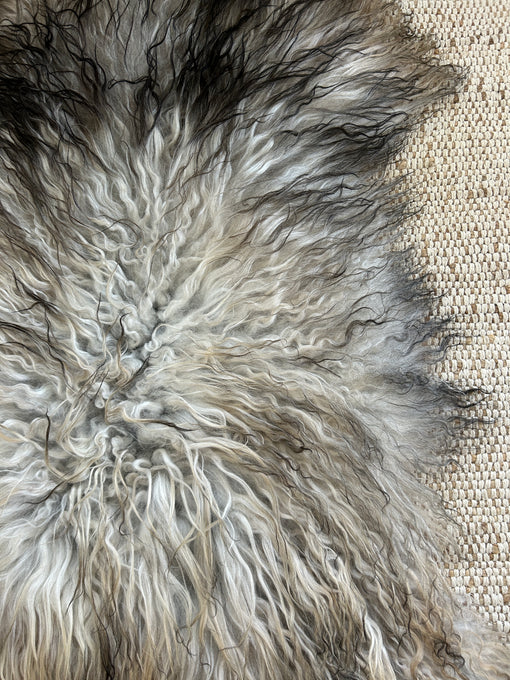 Exclusive Beige Grey Greenland Sheepskin