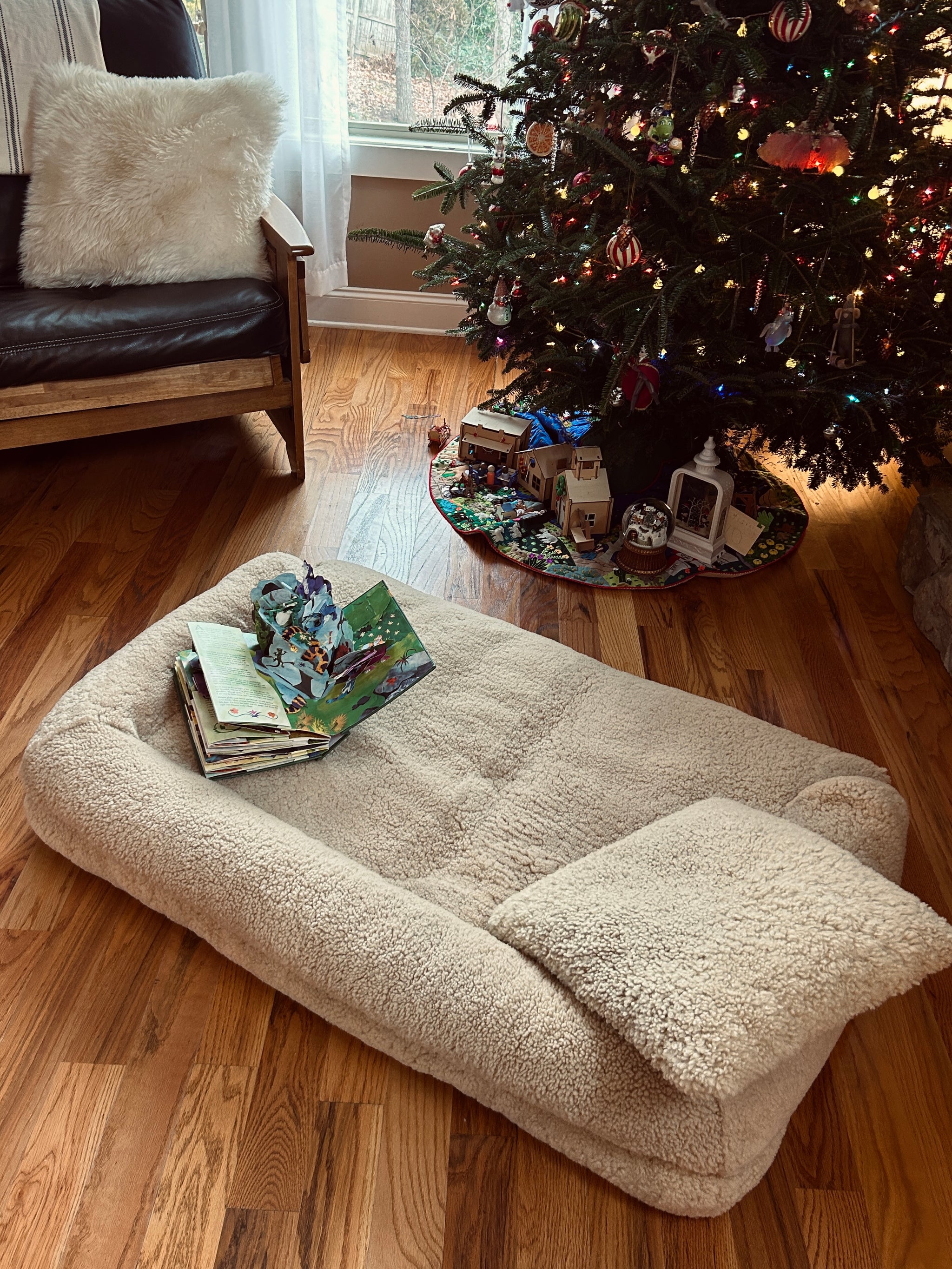 The East Perry Lounger