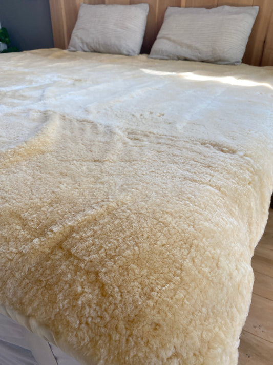 Medical Grade Sheepskin Mattress Cover