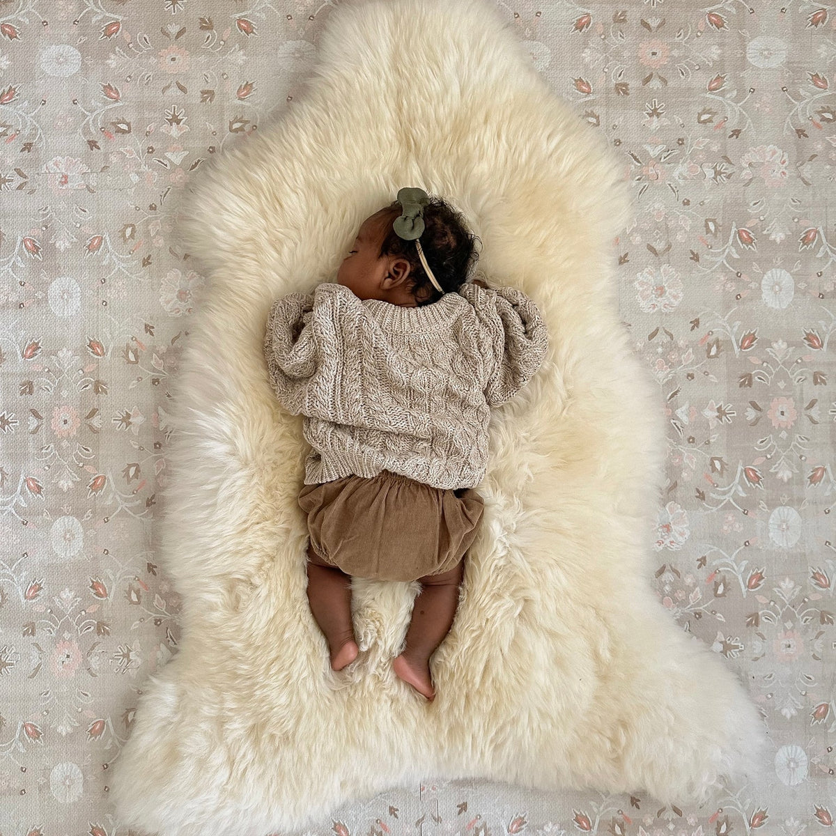 Bright Ivory Nursery Sheepskin– East Perry