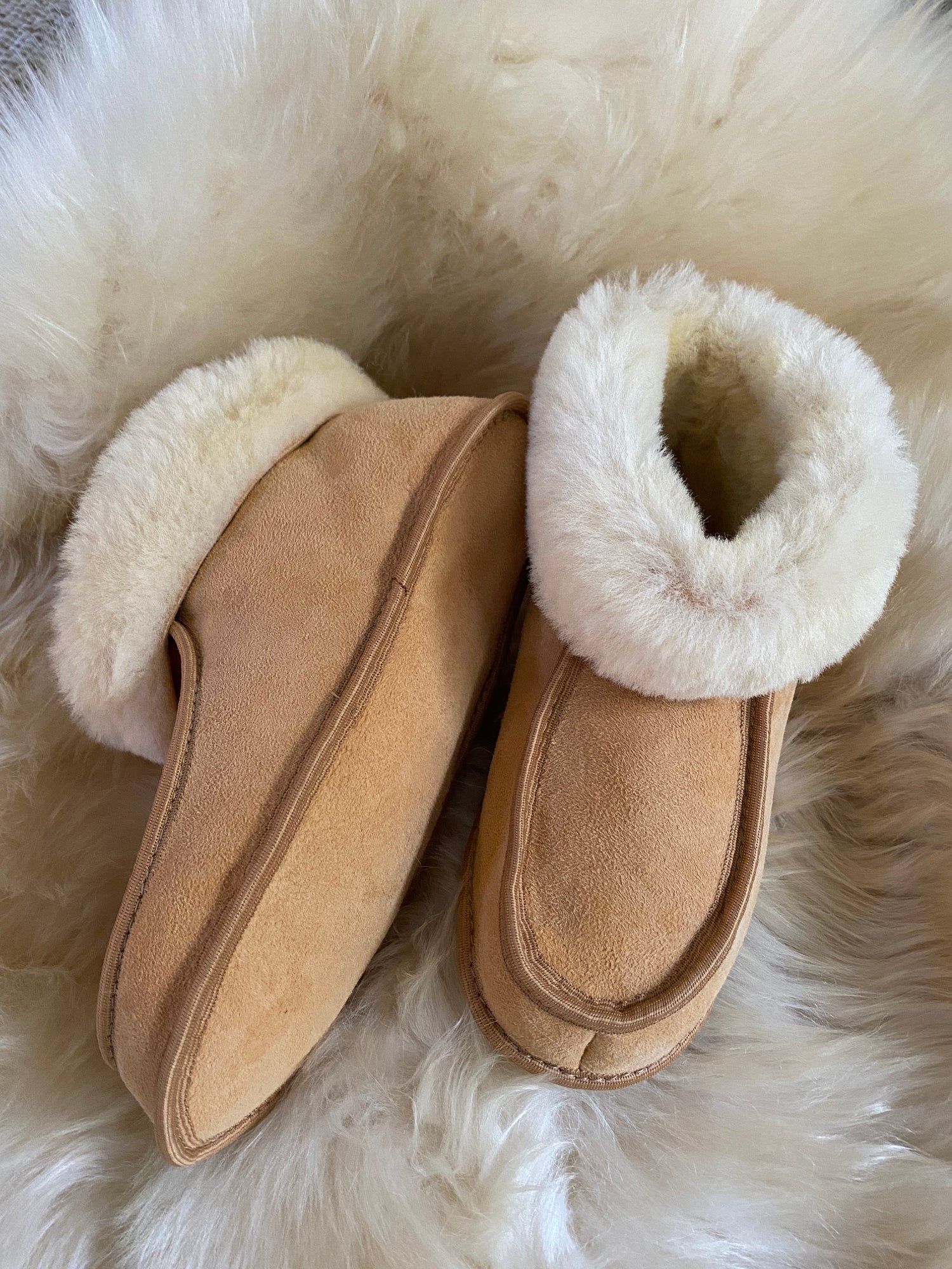 Terra Slipper: Sheepskin Minimalist Footwear (White)