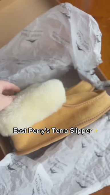 Terra Slipper: Sheepskin Minimalist Footwear (White)