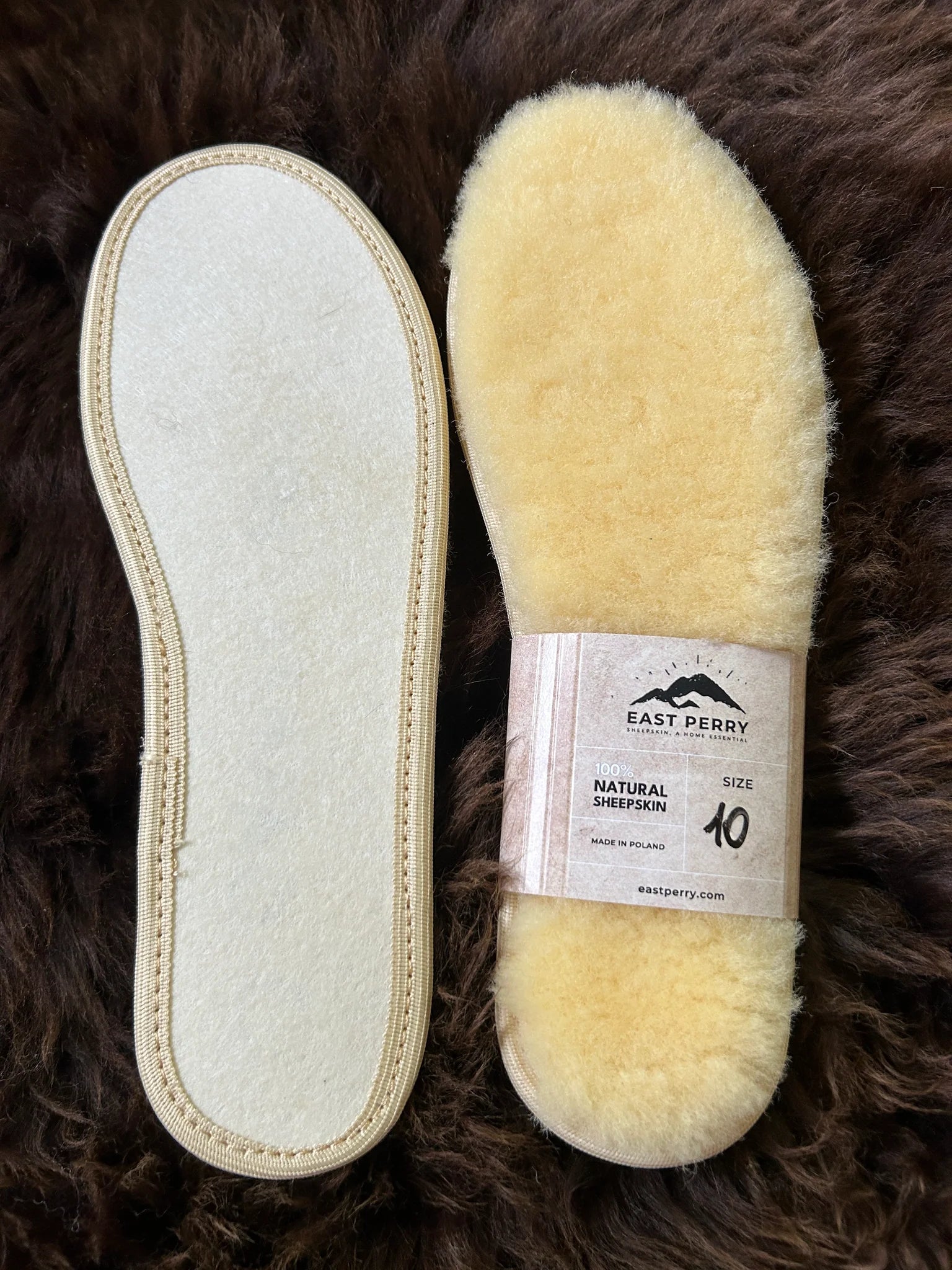 Top and rear view of sheepskin insoles
